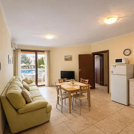 Apollon-5 Family 2bdr Lejlighed Nessebar