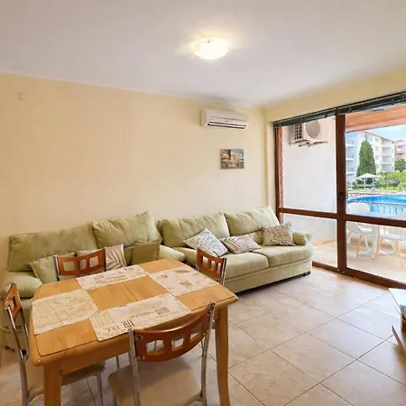 Apollon-5 Family 2bdr Lejlighed *