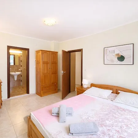 Apollon-5 Family 2bdr Nessebar